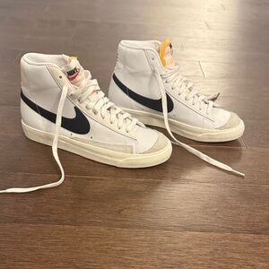 Nike Blazer ‘77 High Top — NEW (no box) - women’s size 7